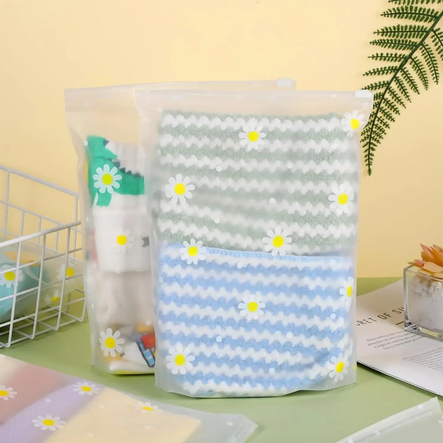 5/10PCS Reusable Ziplock Bags Plastic Travel Clothes Bags
